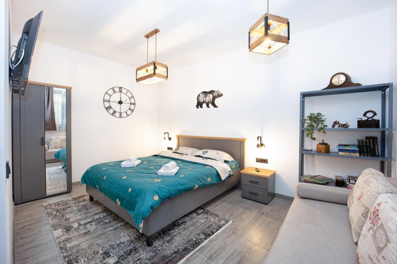 The Bear'S Den In Old City Centre Braşov Exteriör bild